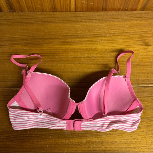 PINK Victoria's secret 32A T-shirt bra - Picture 2 of 6